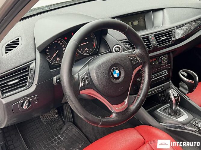 BMW X1 2.0D 40 interauto-car