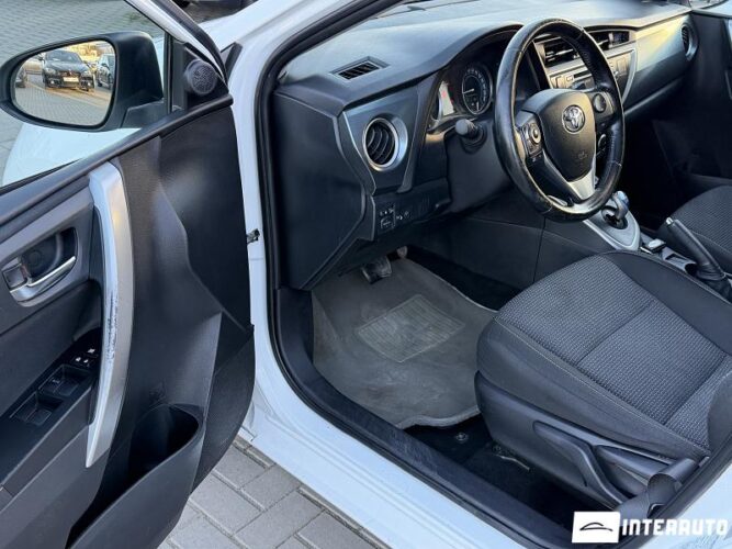 Toyota Auris 30 interauto-car