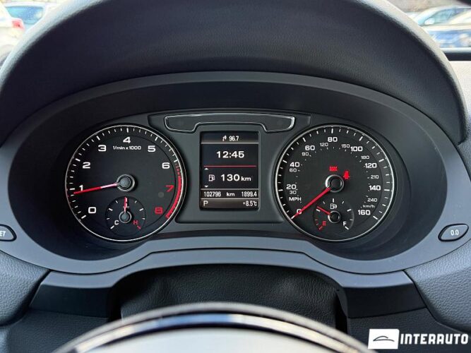 Audi Q3 43 interauto-car