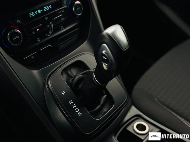 Ford C-MAX 41 interauto-car