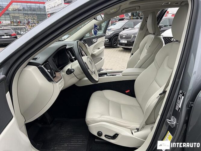 Volvo XC 60 42 interauto-car