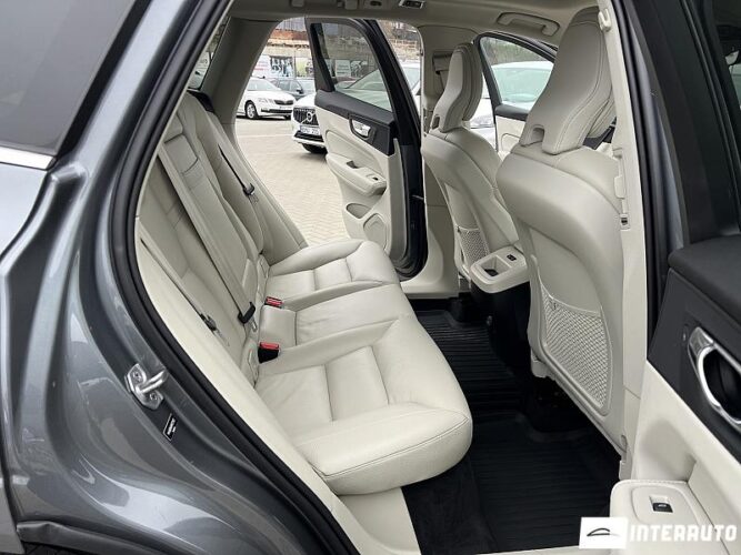Volvo XC 60 54 interauto-car