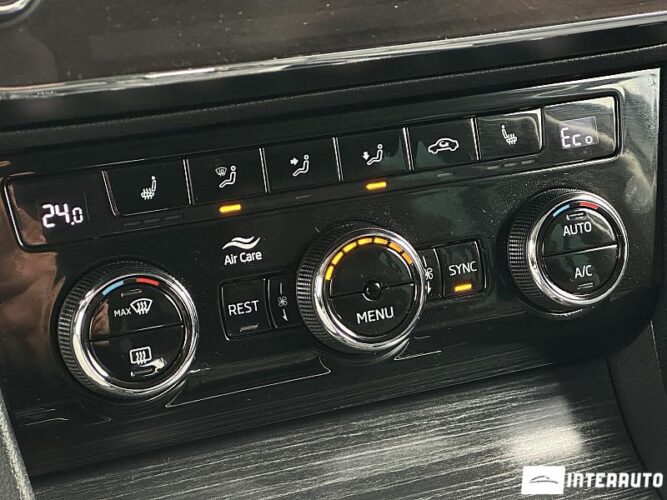 Skoda Superb 45 interauto-car