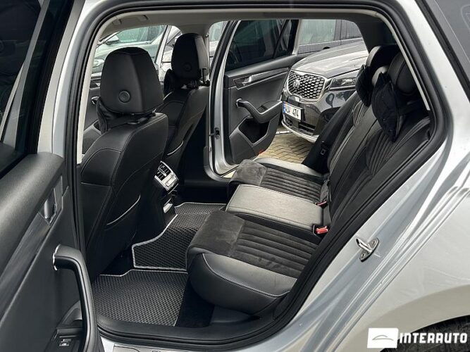 Skoda Superb 47 interauto-car