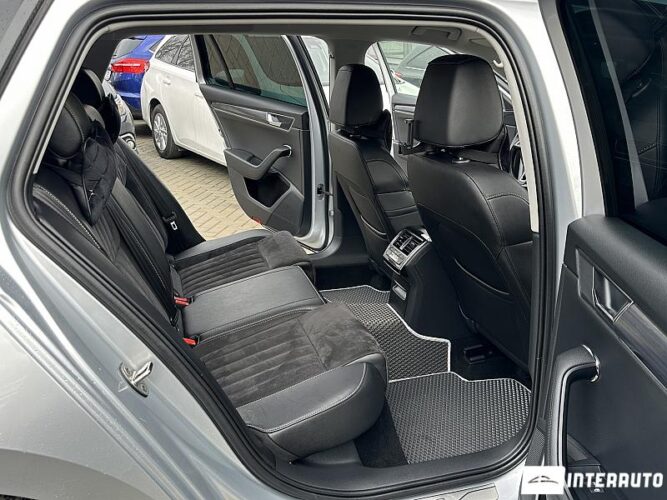 Skoda Superb 48 interauto-car