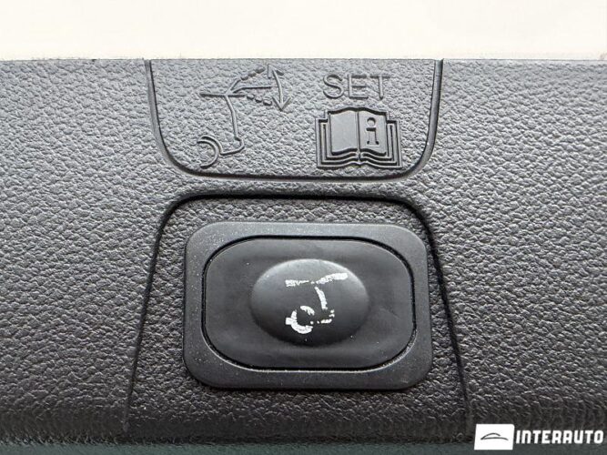 Ford C-MAX 47 interauto-car