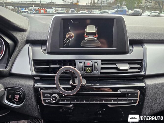 BMW 216d 43 interauto-car