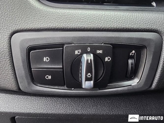 BMW 216d 38 interauto-car