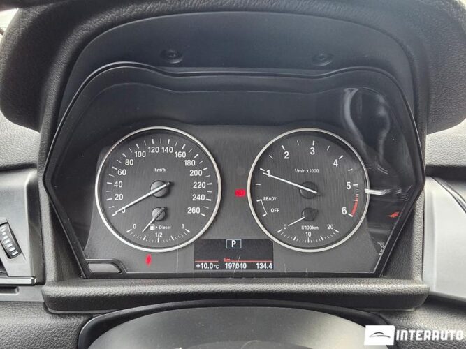 BMW 216d 39 interauto-car