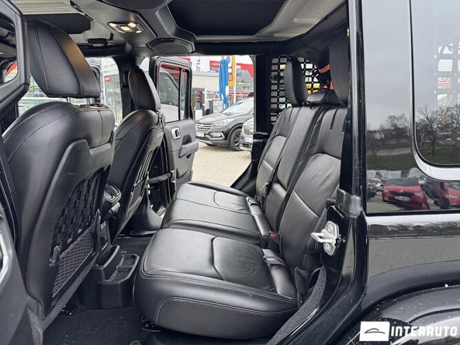 Jeep Wrangler 51 interauto-car