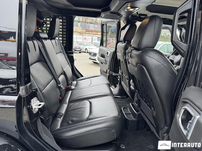 Jeep Wrangler 47 interauto-car