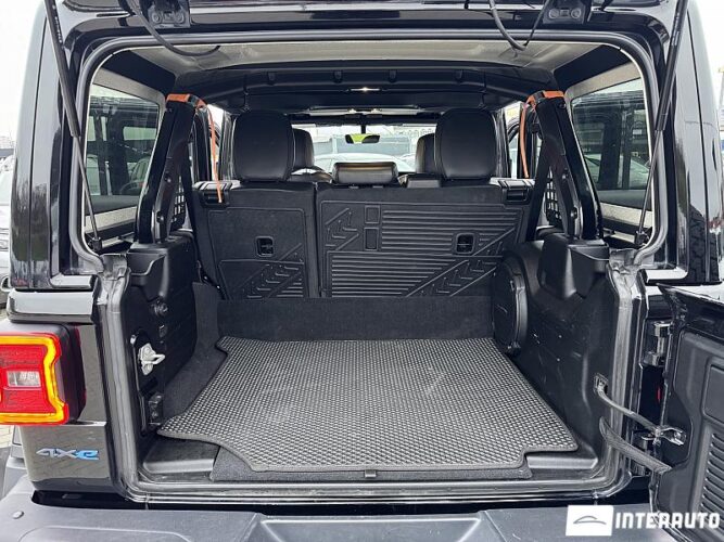 Jeep Wrangler 52 interauto-car