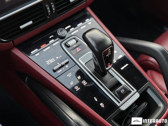 Porsche Cayenne E-Hybrid 54 interauto-car