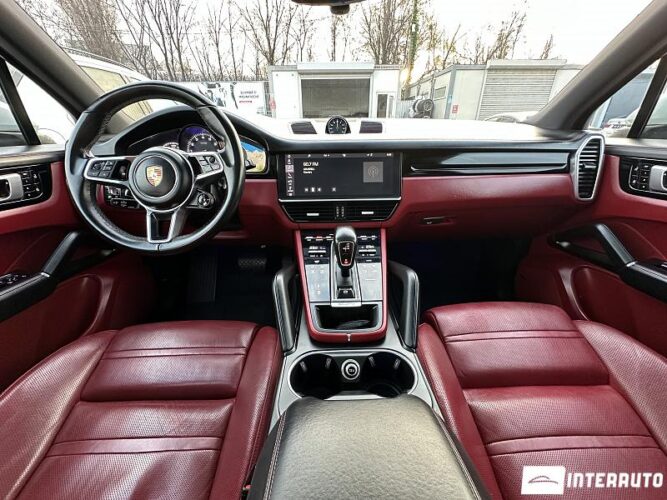 Porsche Cayenne E-Hybrid 48 interauto-car