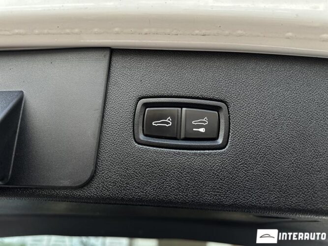 Porsche Cayenne E-Hybrid 63 interauto-car