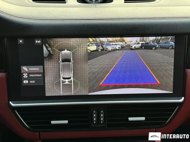 Porsche Cayenne E-Hybrid 53 interauto-car