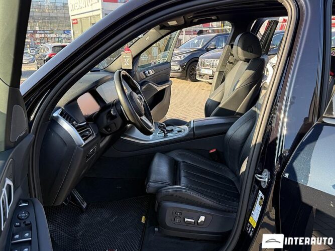 BMW X5 4.0i 42 interauto-car