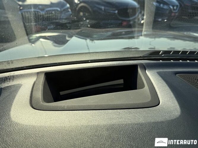 BMW X5 4.0i 45 interauto-car