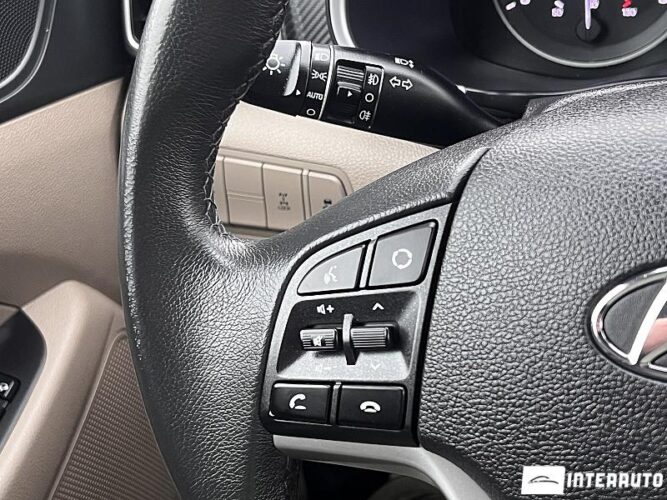 Hyundai Tucson 42 interauto-car