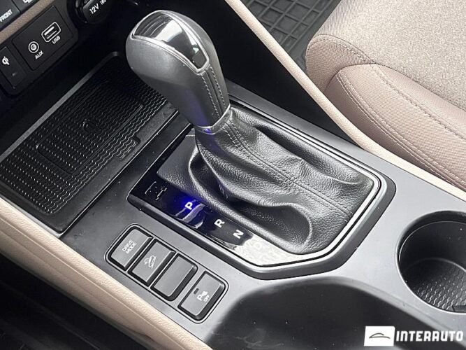 Hyundai Tucson 48 interauto-car