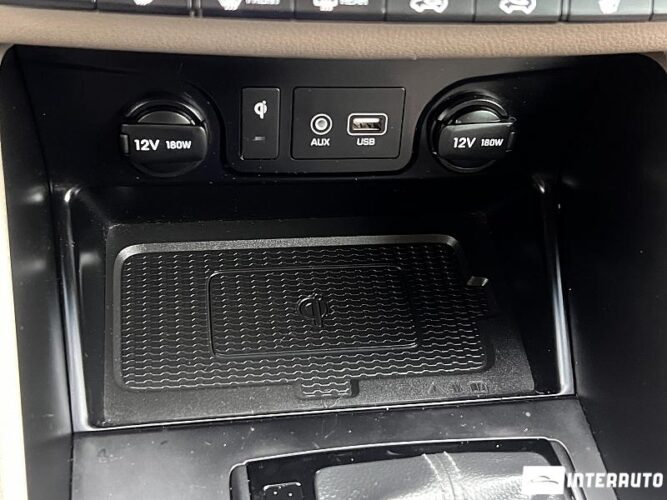 Hyundai Tucson 47 interauto-car