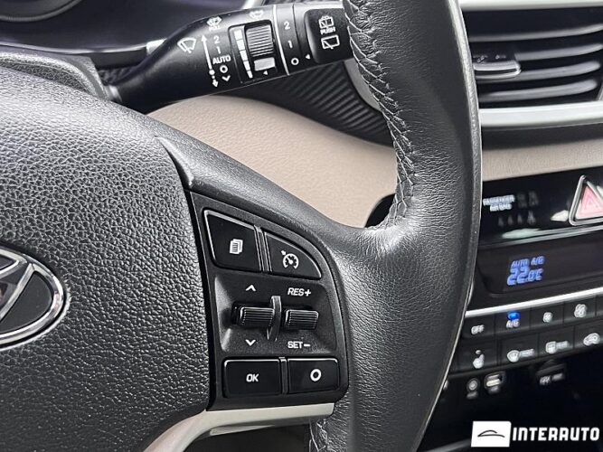 Hyundai Tucson 43 interauto-car