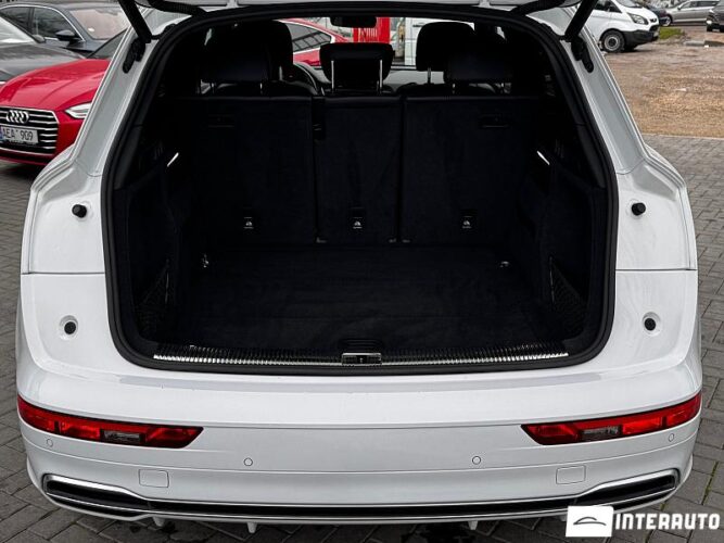 Audi Q5 64 interauto-car