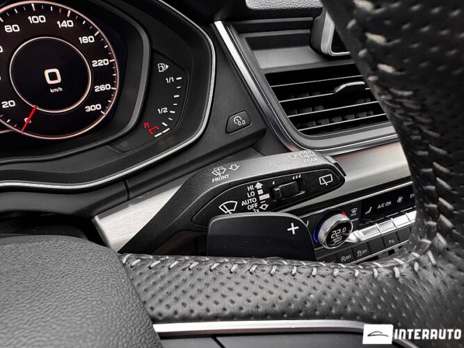 Audi Q5 54 interauto-car