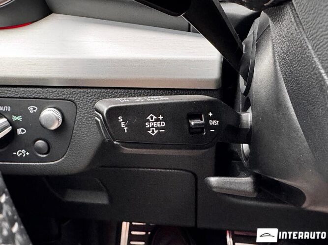 Audi Q5 53 interauto-car