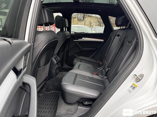 Audi Q5 61 interauto-car