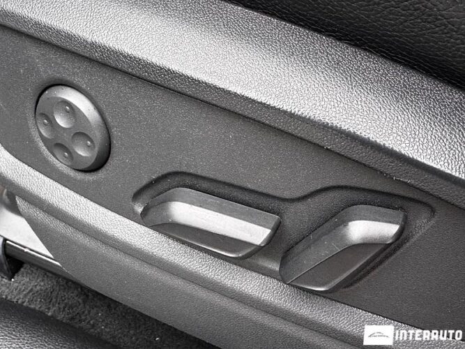 Audi Q5 57 interauto-car