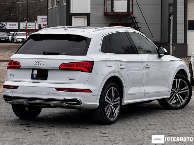 Audi Q5 42 interauto-car