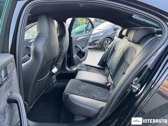 Skoda Superb 48 interauto-car