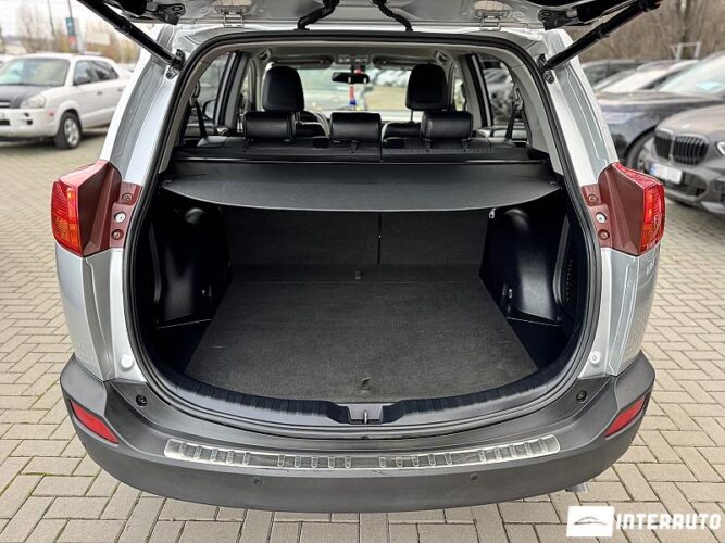 Toyota Rav-4 37 interauto-car