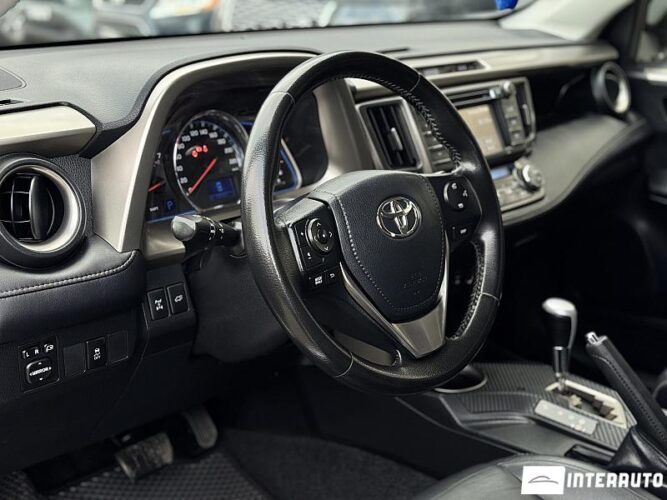 Toyota Rav-4 43 interauto-car