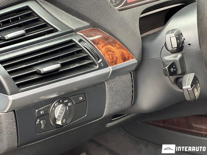 BMW X5 3.0D 43 interauto-car