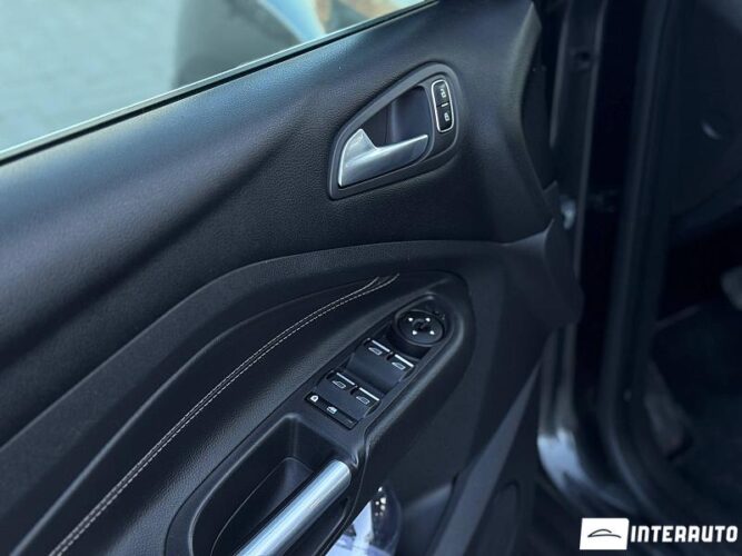 Ford C-MAX 44 interauto-car