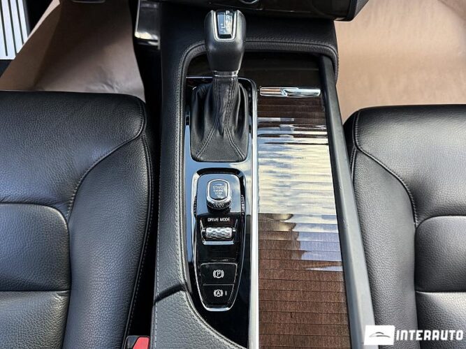 Volvo XC 90 51 interauto-car