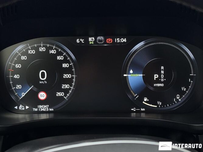 Volvo XC 60 42 interauto-car