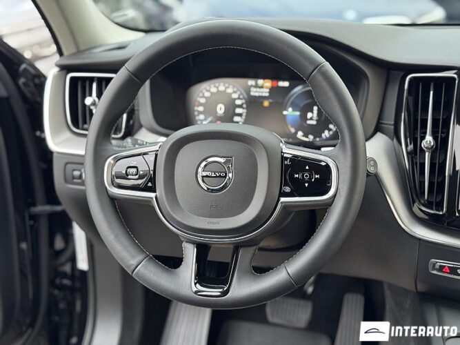 Volvo XC 60 41 interauto-car