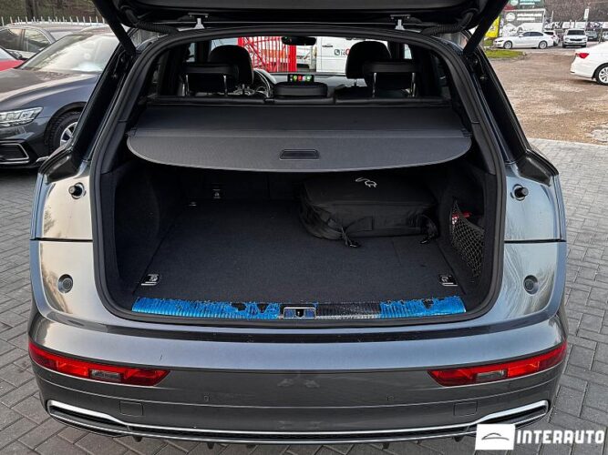 Audi Q5 42 interauto-car