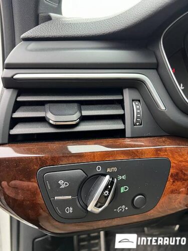 Audi A4 51 interauto-car