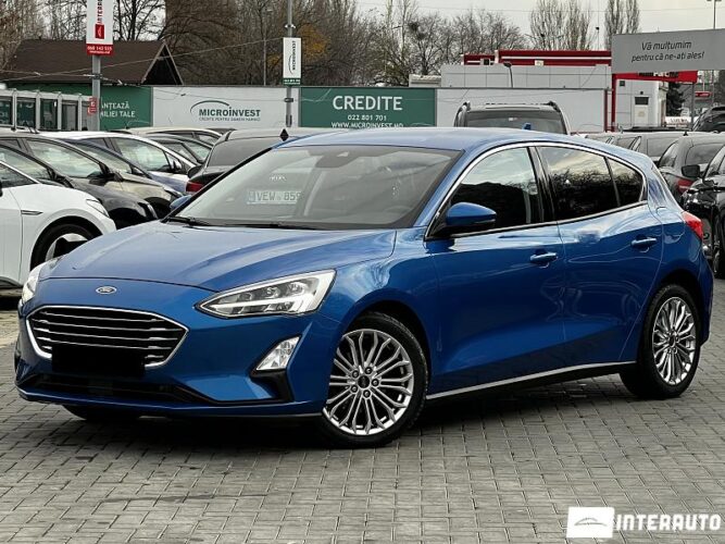 Ford Focus 33 interauto-car