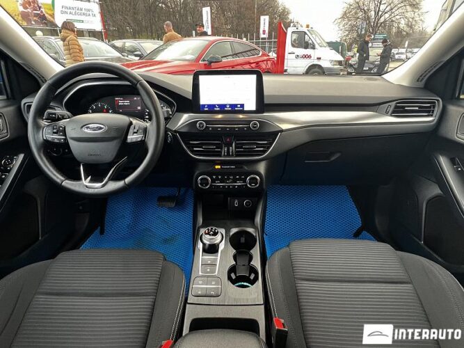 Ford Focus 40 interauto-car