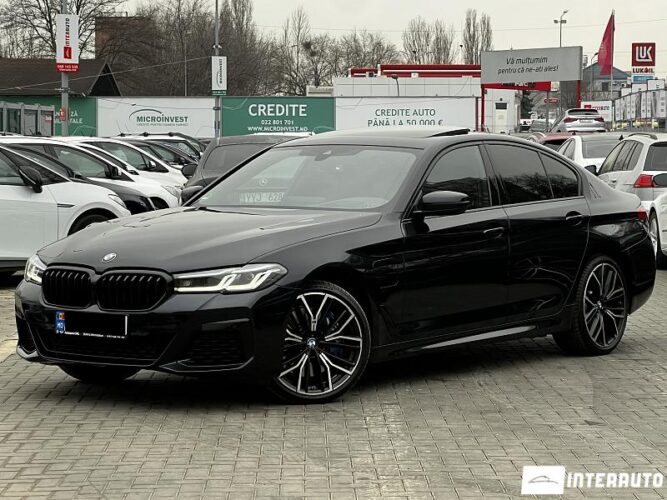 BMW 545e 2021 doar la InterAuto