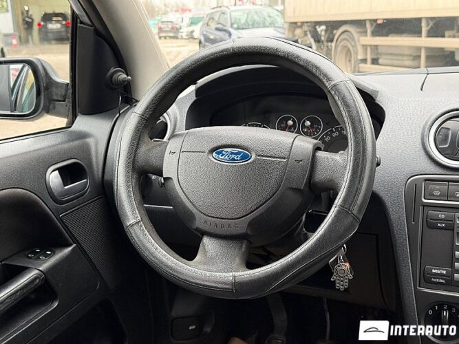 Ford Fusion 31 interauto-car