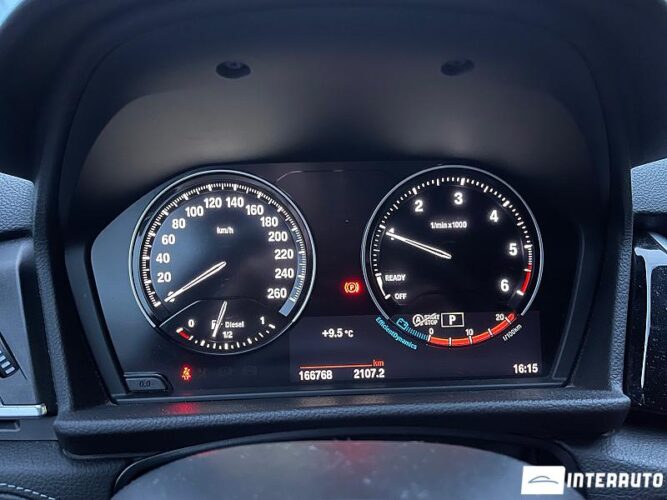 BMW 216d 38 interauto-car