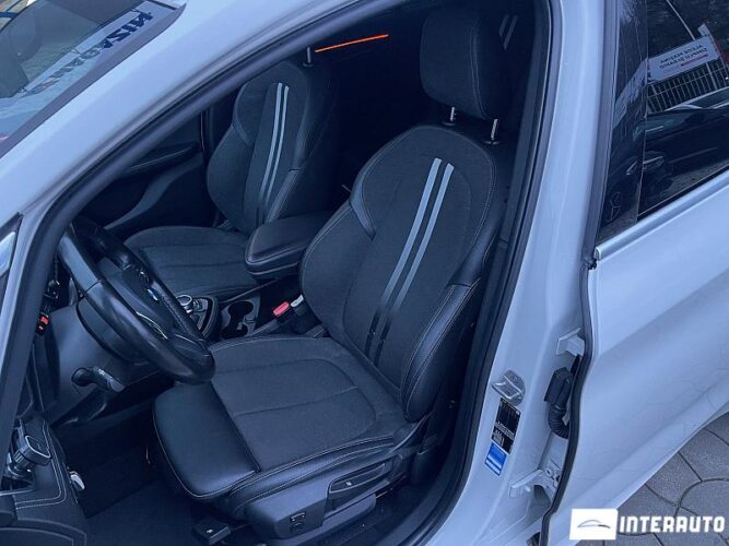 BMW 216d 42 interauto-car