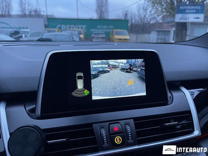 BMW 216d 40 interauto-car