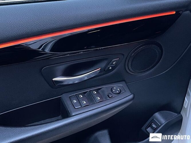 BMW 216d 43 interauto-car
